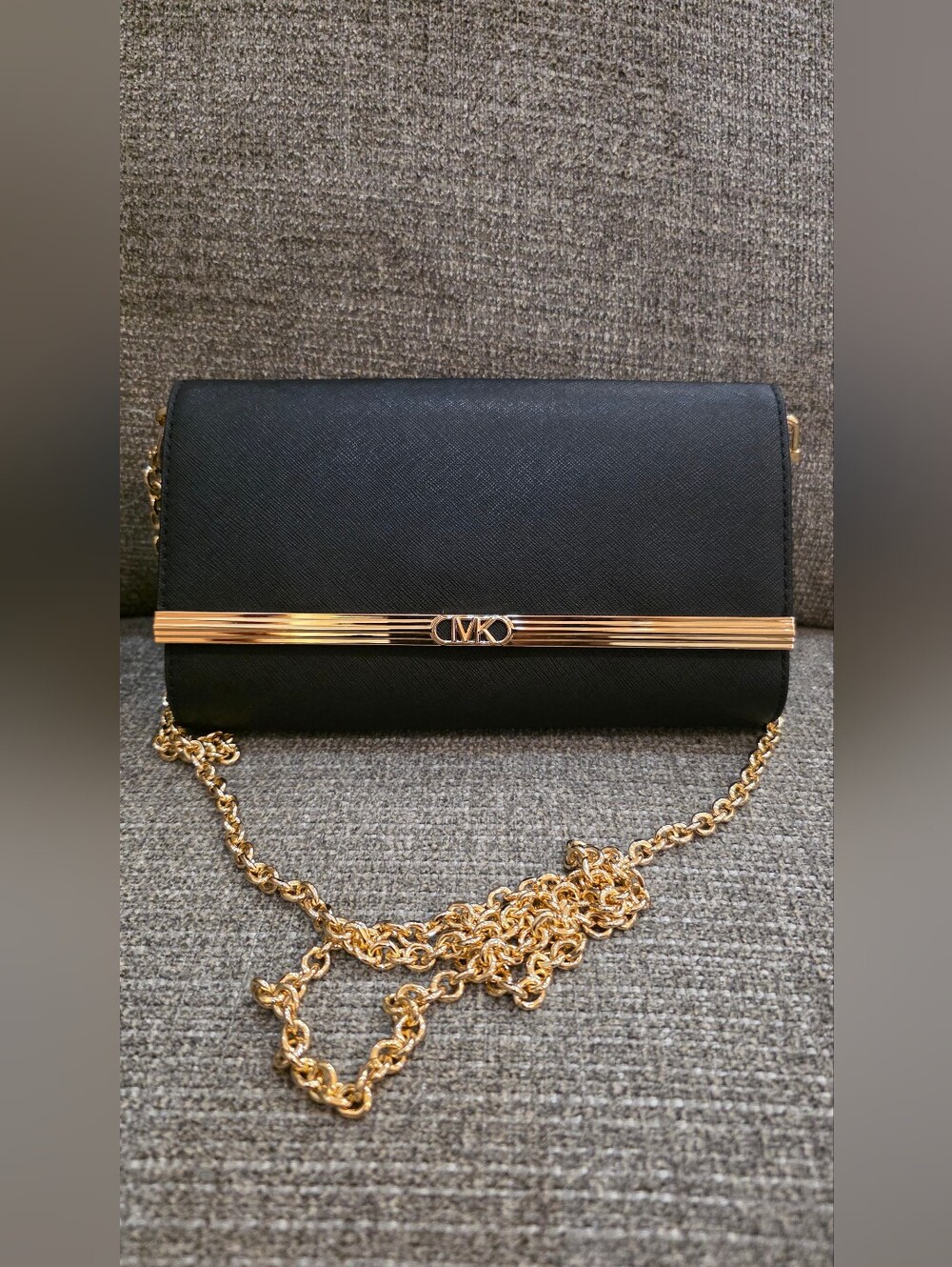 MICHAEL KORSMona Large Saffiano Leather Clutch